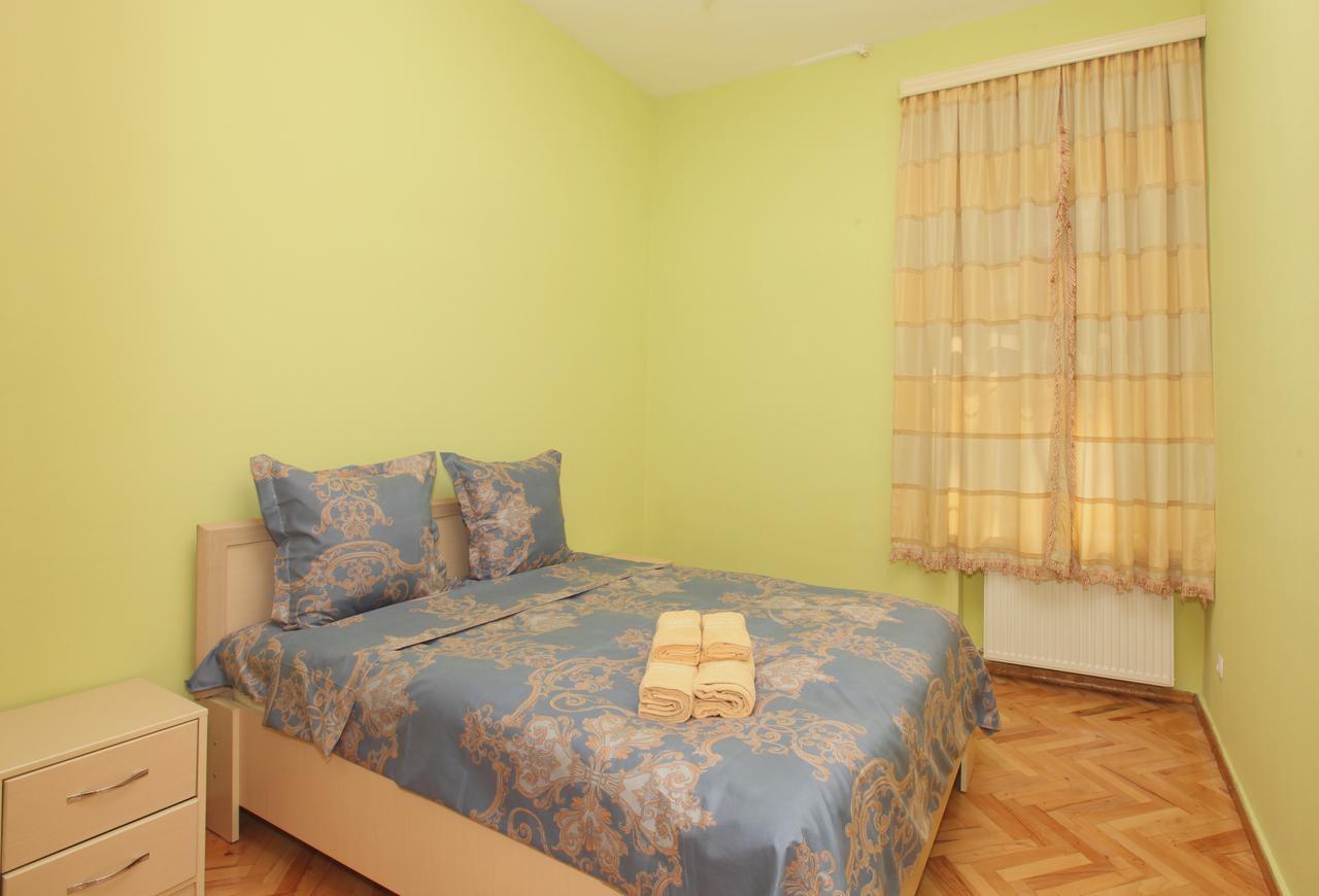 Apartment At Stalin House ティビリシ エクステリア 写真